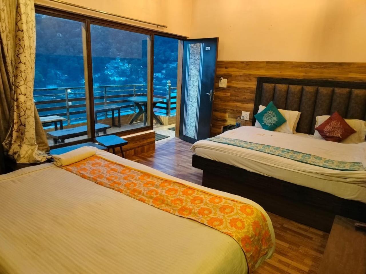 Hotel Surya Lake View Naini Tāl Exterior foto